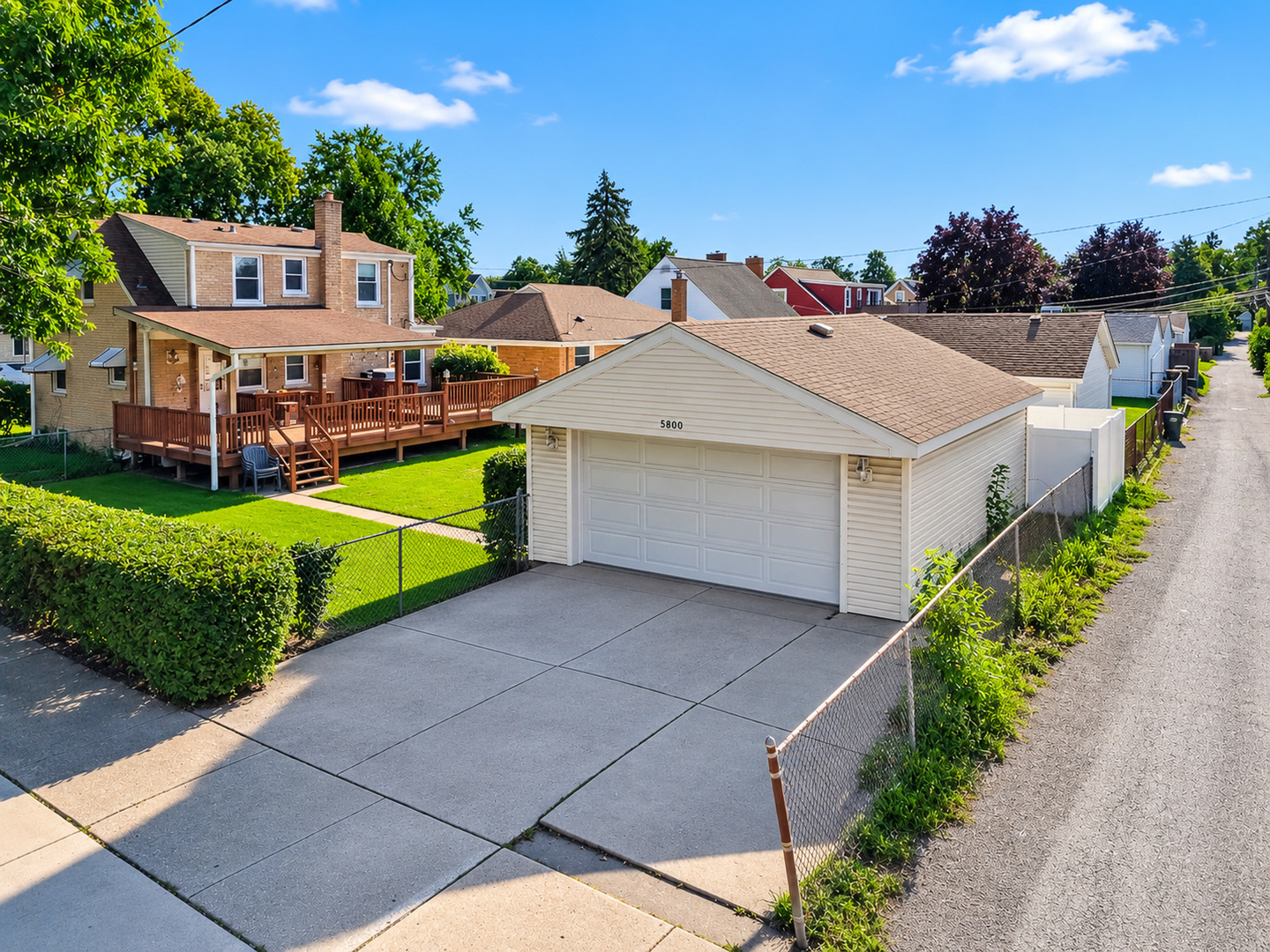5800 Crain Street Property Photo 7