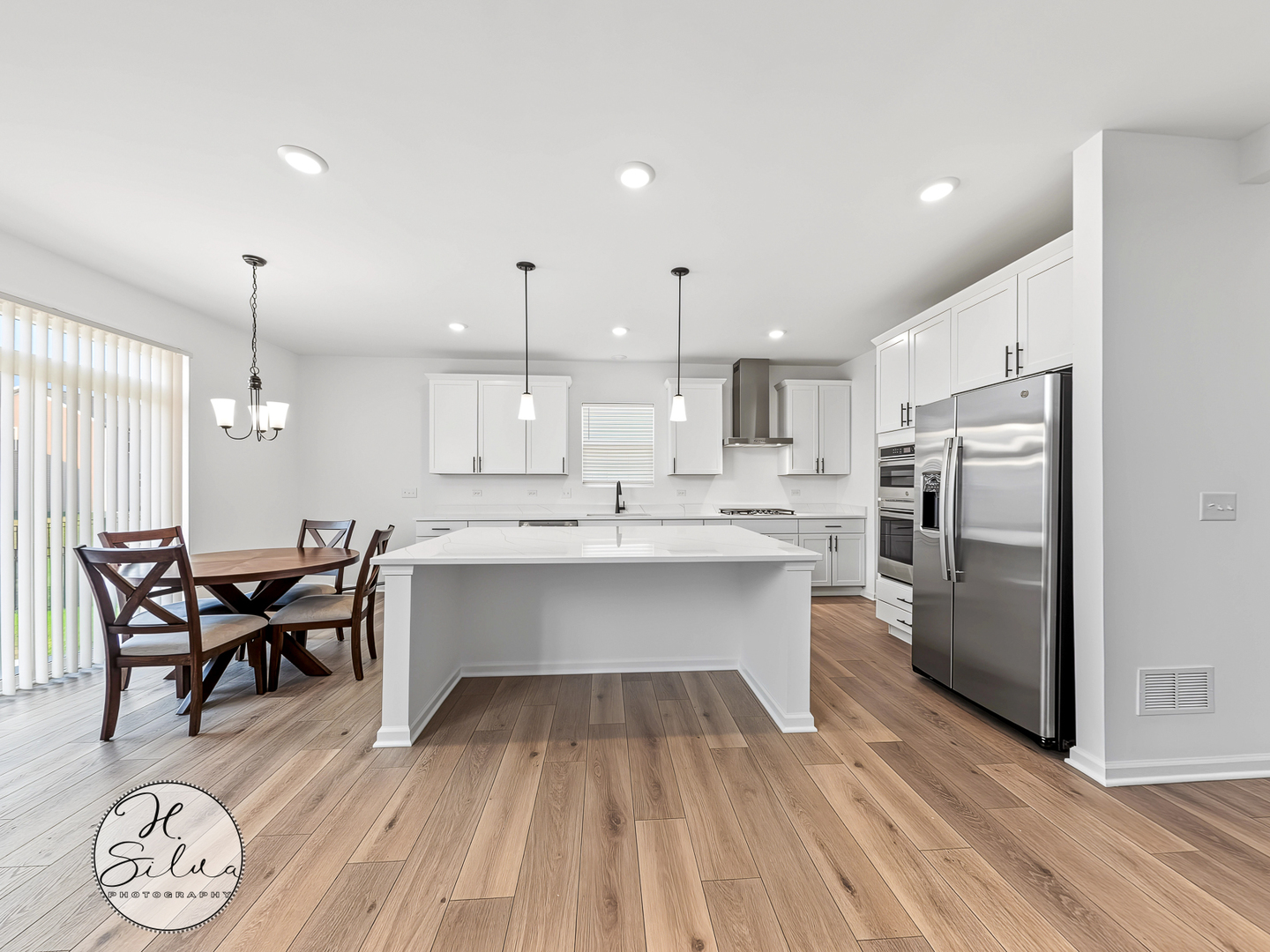 10784 Saxony Street Property Photo 5