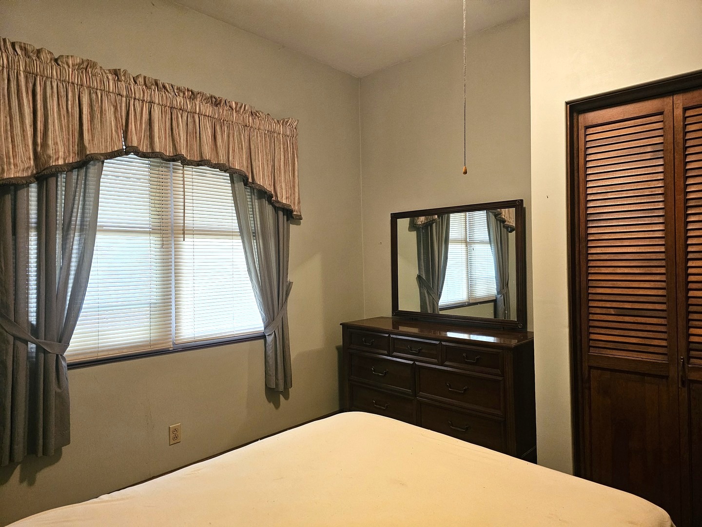 14-12 156th Street Property Photo 27