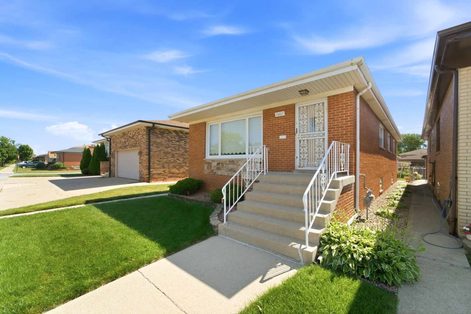 11607 S Avenue J Property Photo 2