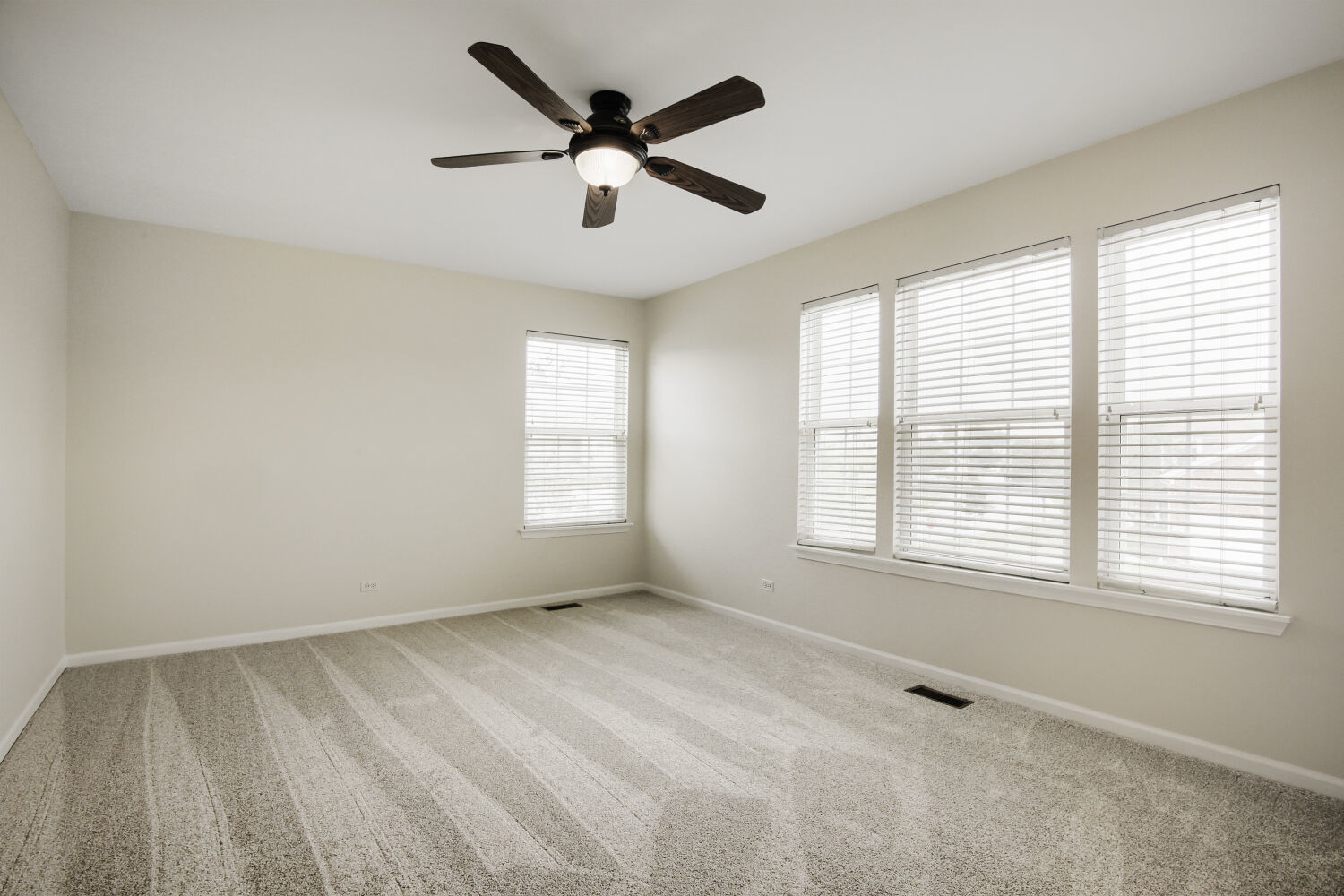 17426 Jordan Lane Property Photo 11