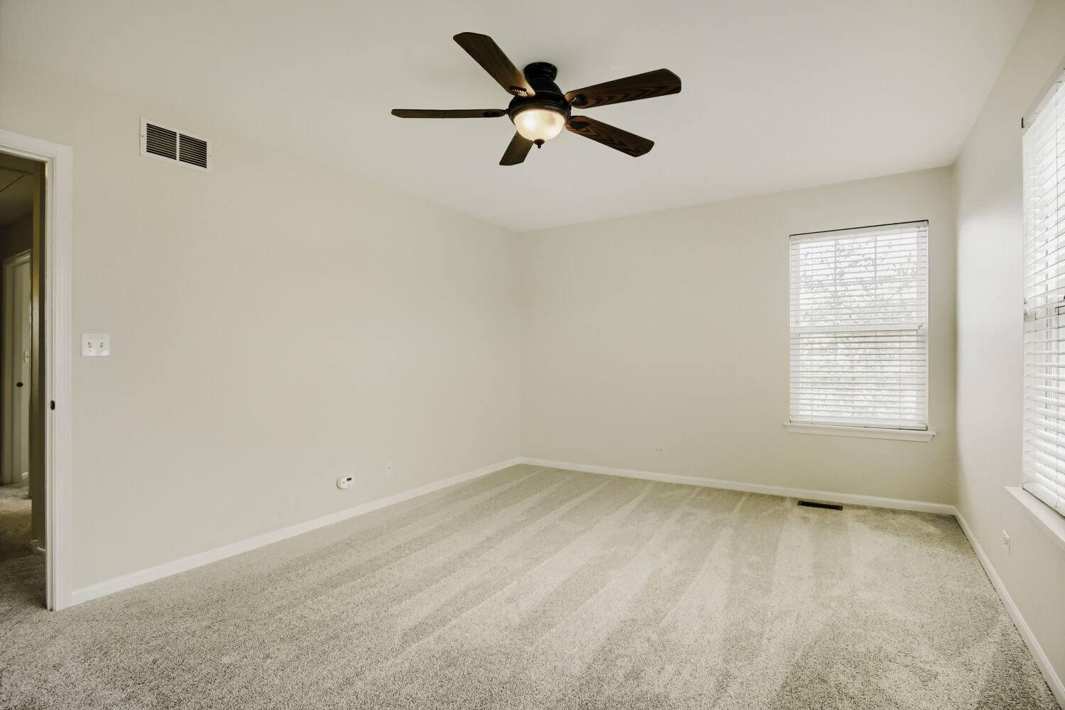 17426 Jordan Lane Property Photo 13