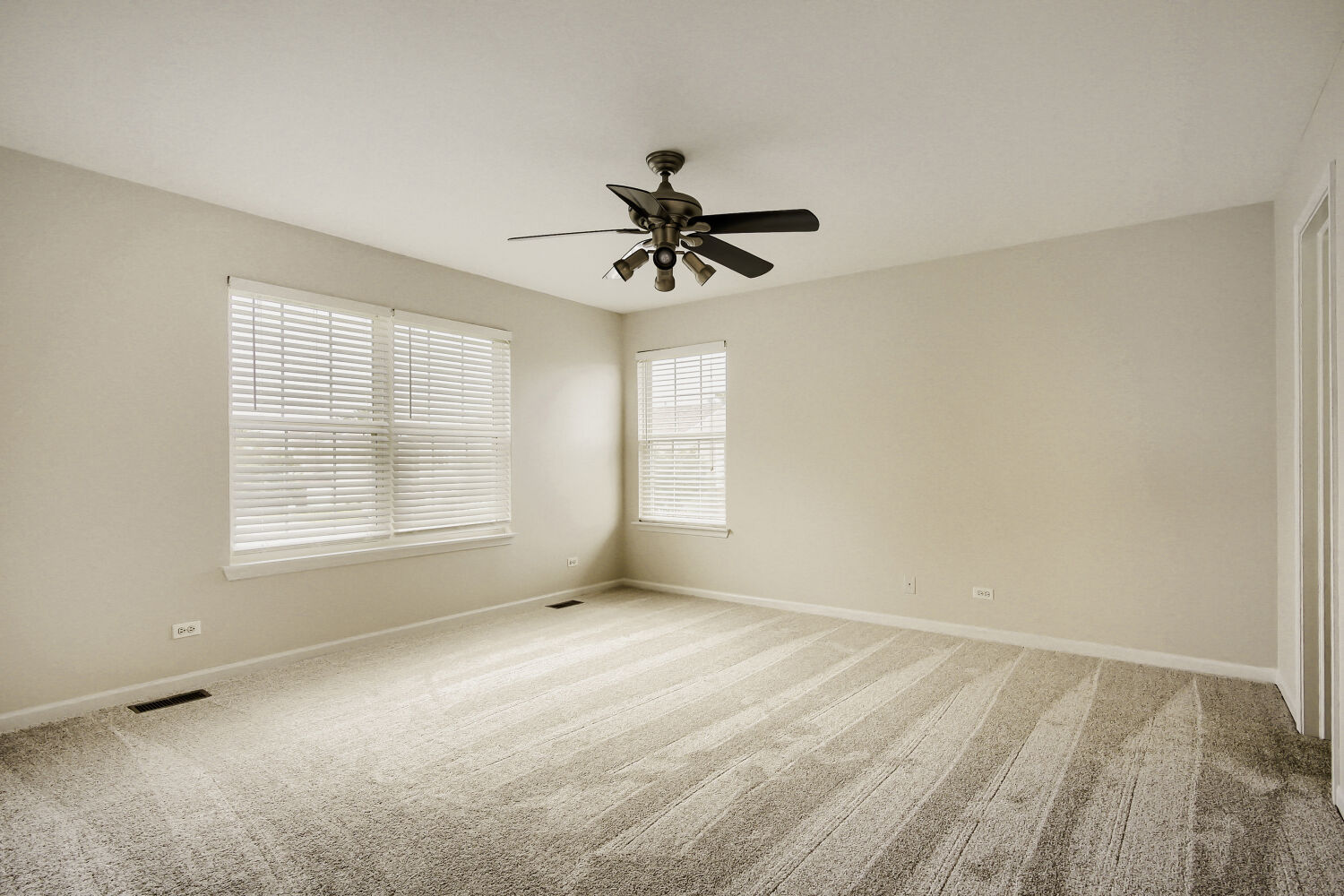 17426 Jordan Lane Property Photo 15