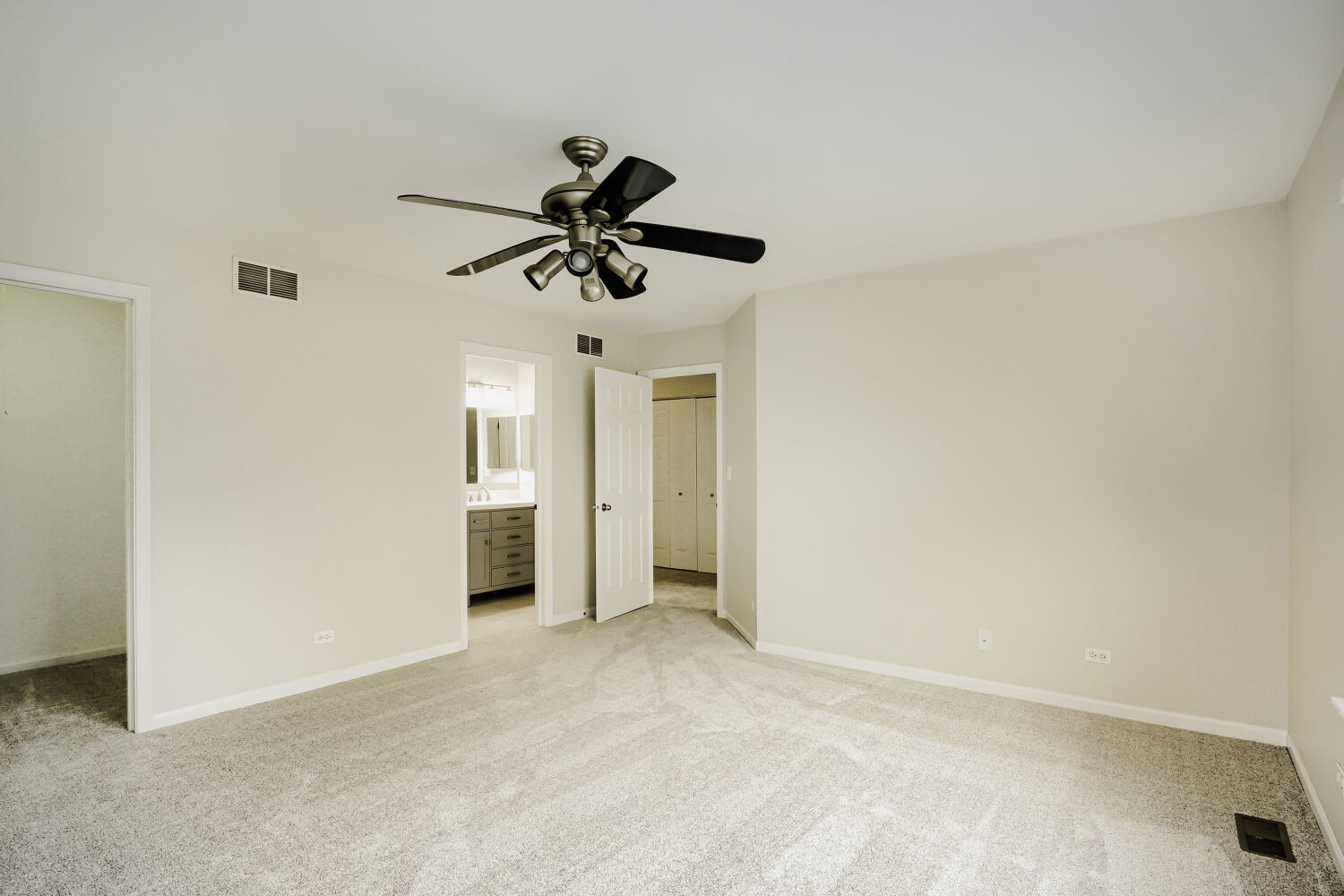 17426 Jordan Lane Property Photo 17