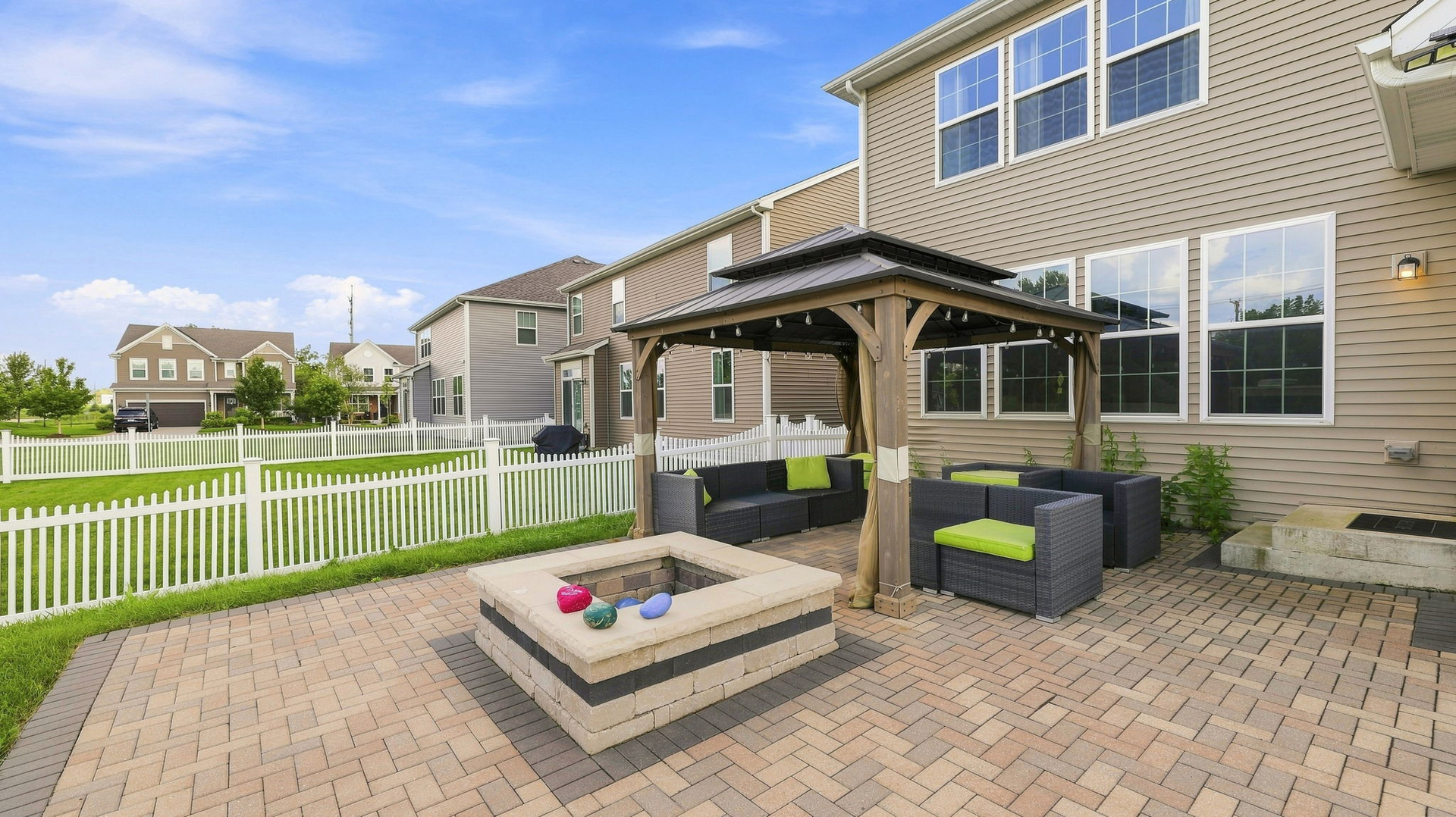 1032 Blazing Star Street Property Photo 33