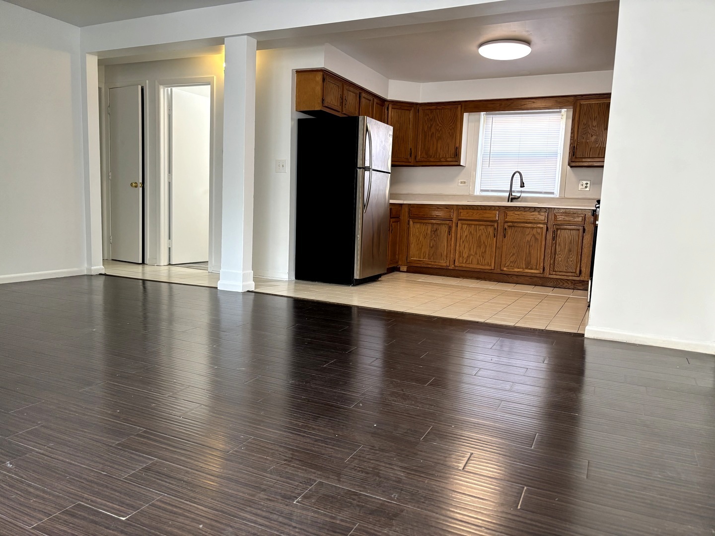 5700 W Montrose Avenue 1-c Property Photo 2