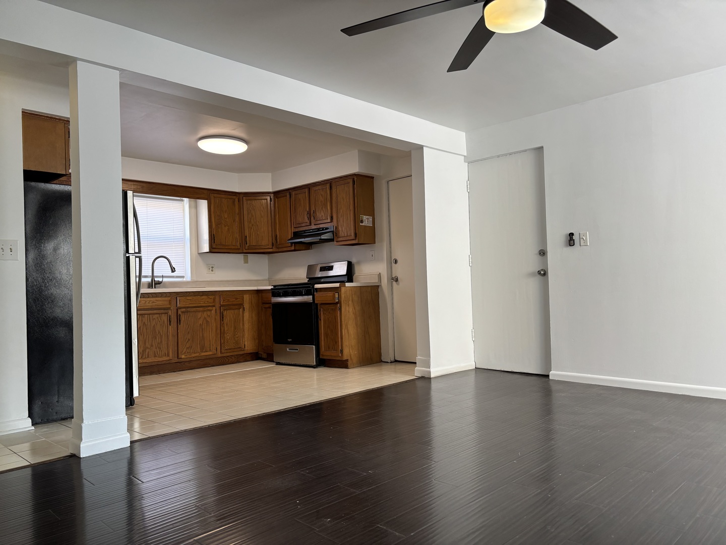 5700 W Montrose Avenue 1-c Property Photo 4