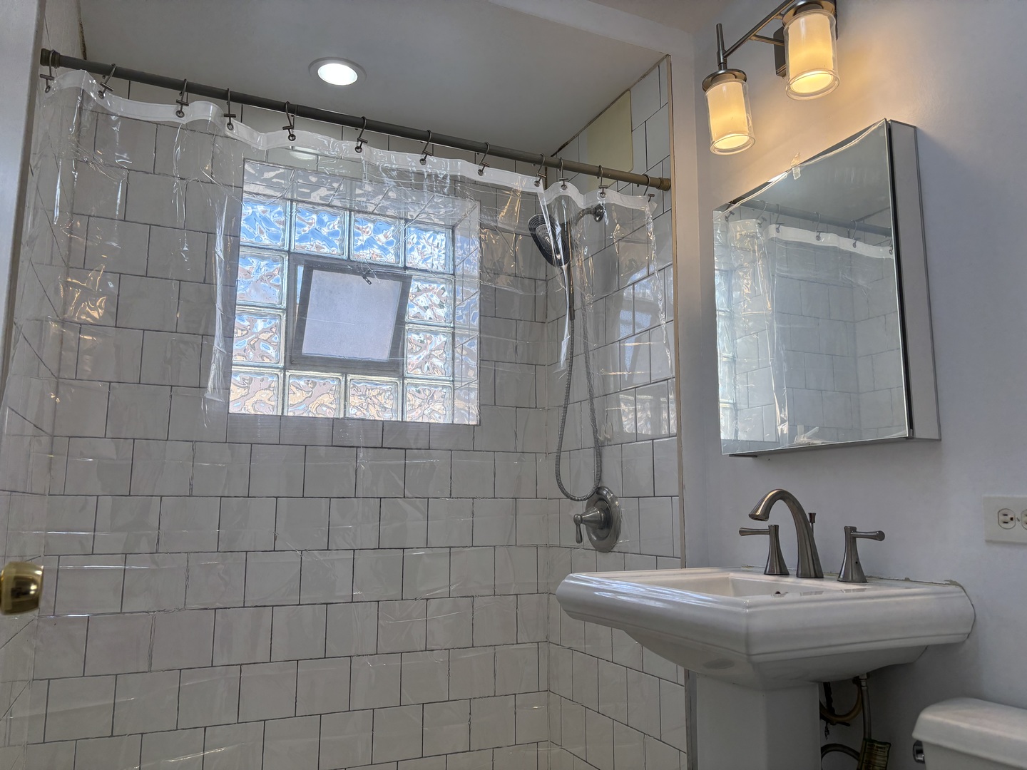 5700 W Montrose Avenue 1-c Property Photo 17