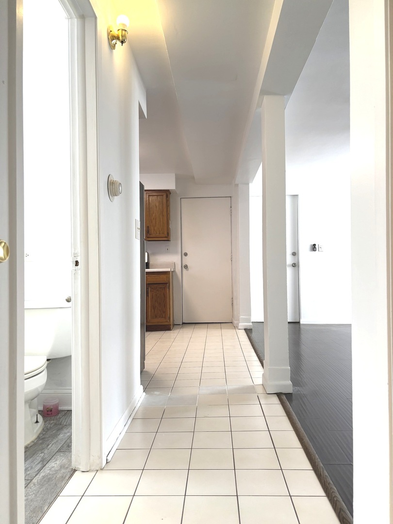 5700 W Montrose Avenue 1-c Property Photo 24