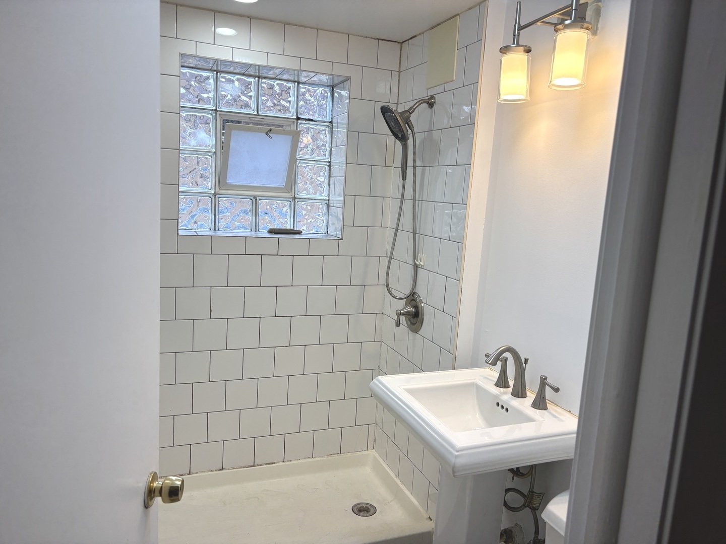 5700 W Montrose Avenue 1-c Property Photo 26