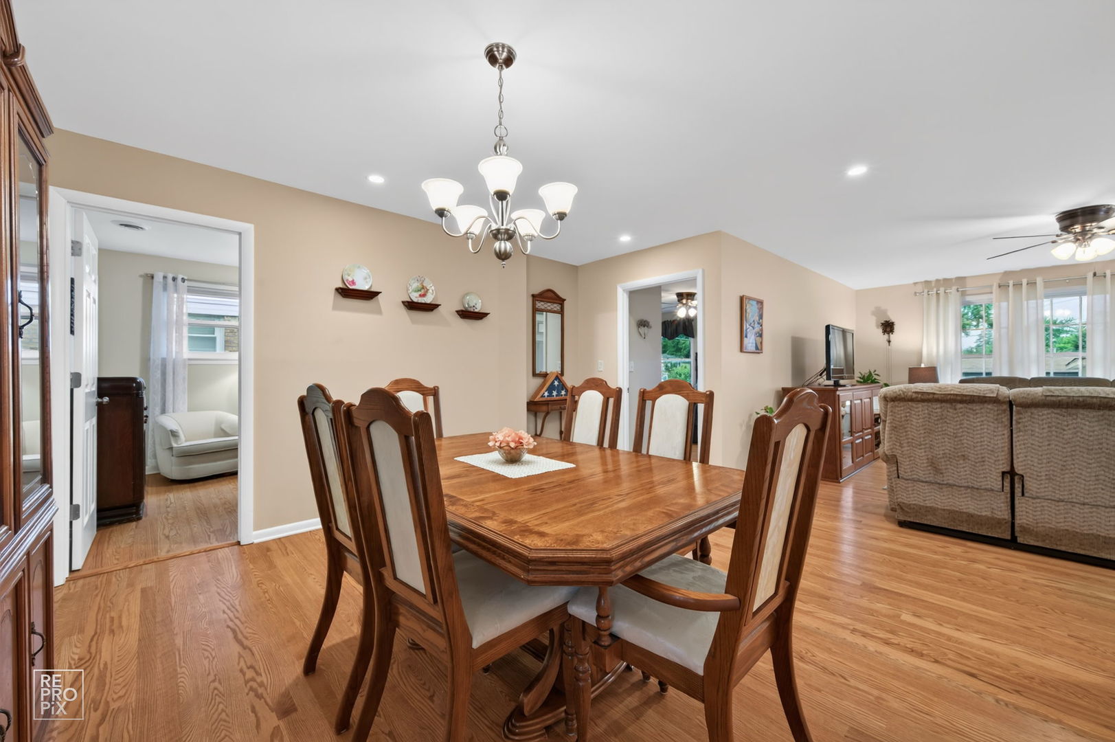 606 Banbury Court Property Photo 10