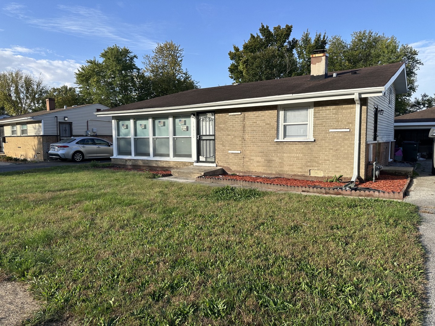 16612 Oxford Drive Property Photo 1