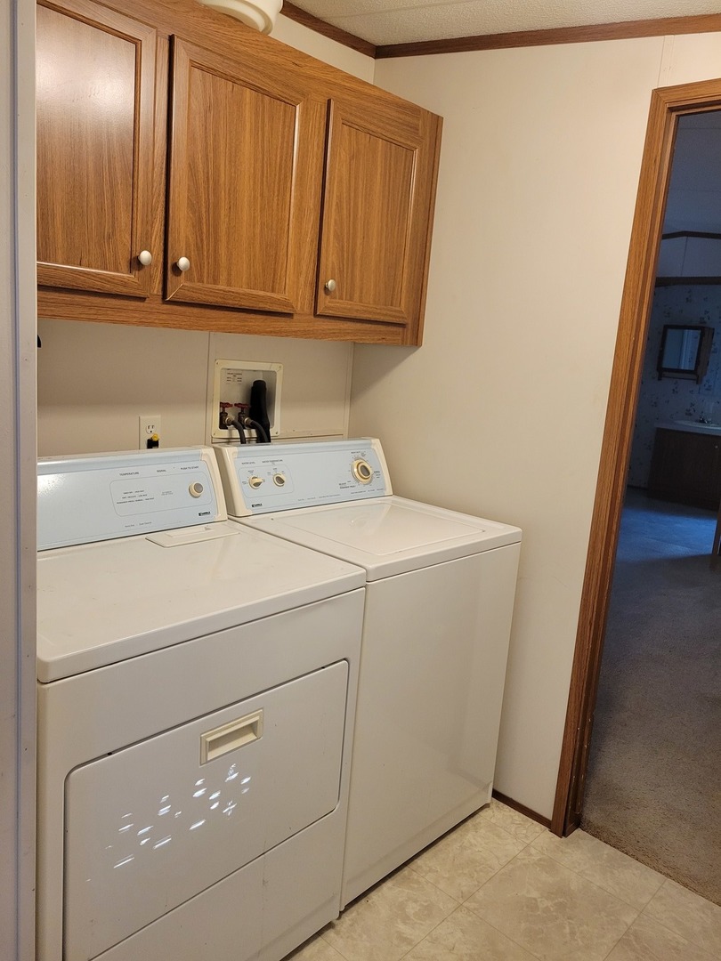 181 W Wall Street Property Photo 14
