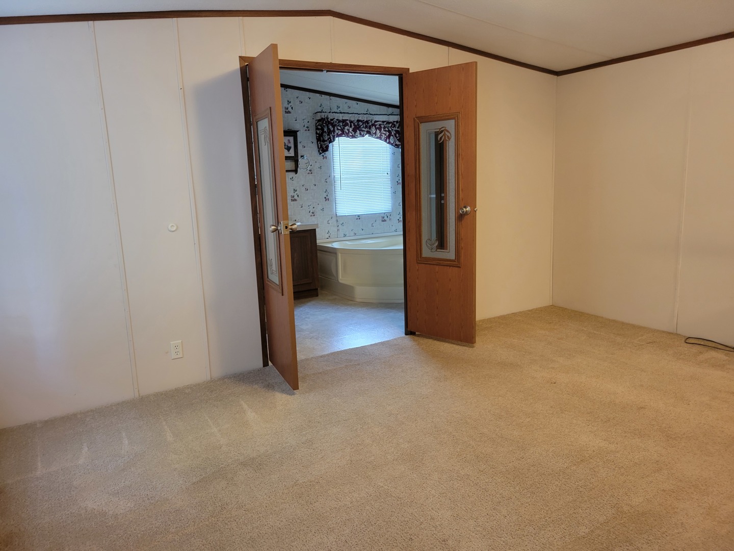 181 W Wall Street Property Photo 15