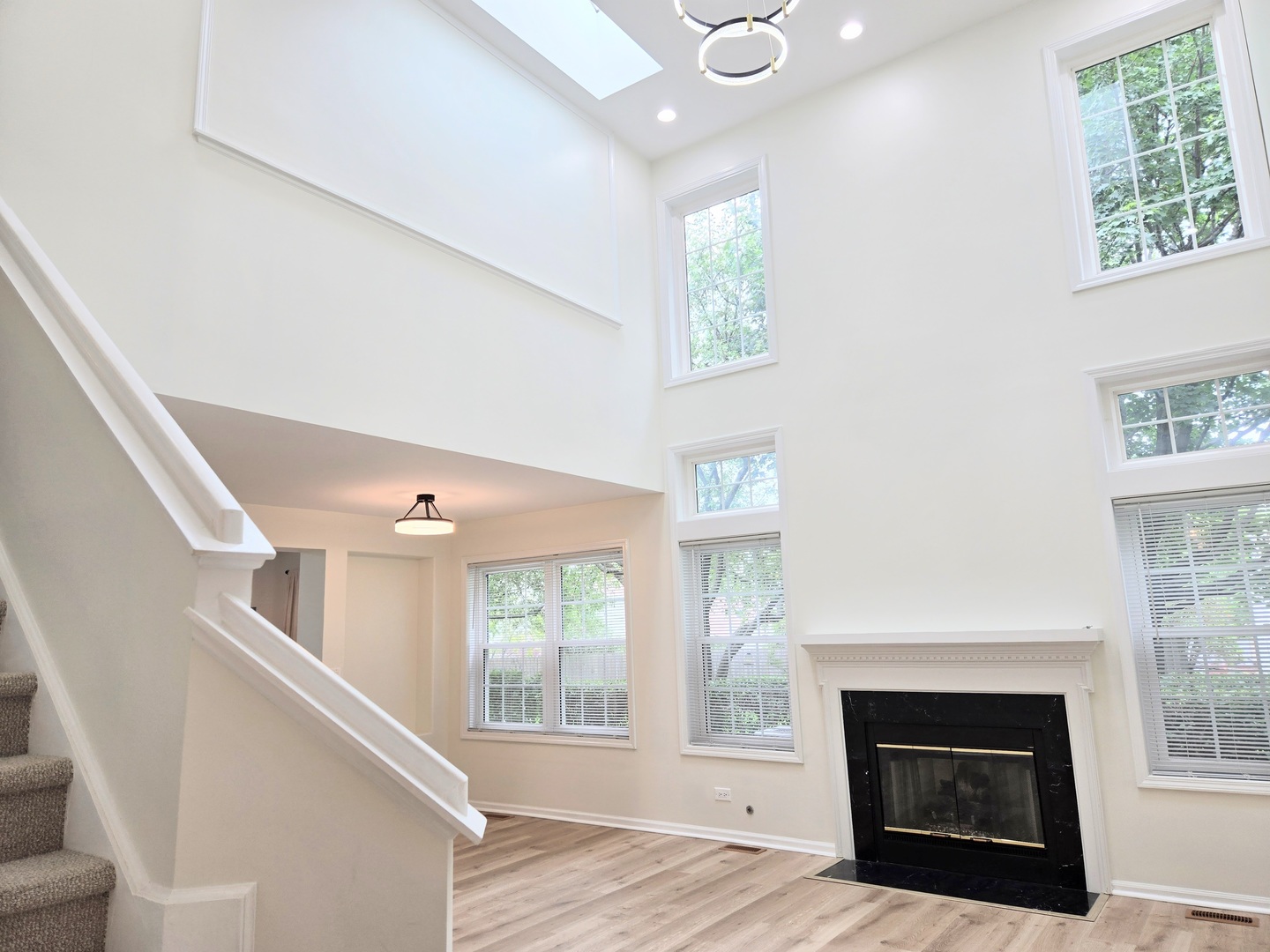 168 Holmes Way Property Photo 3