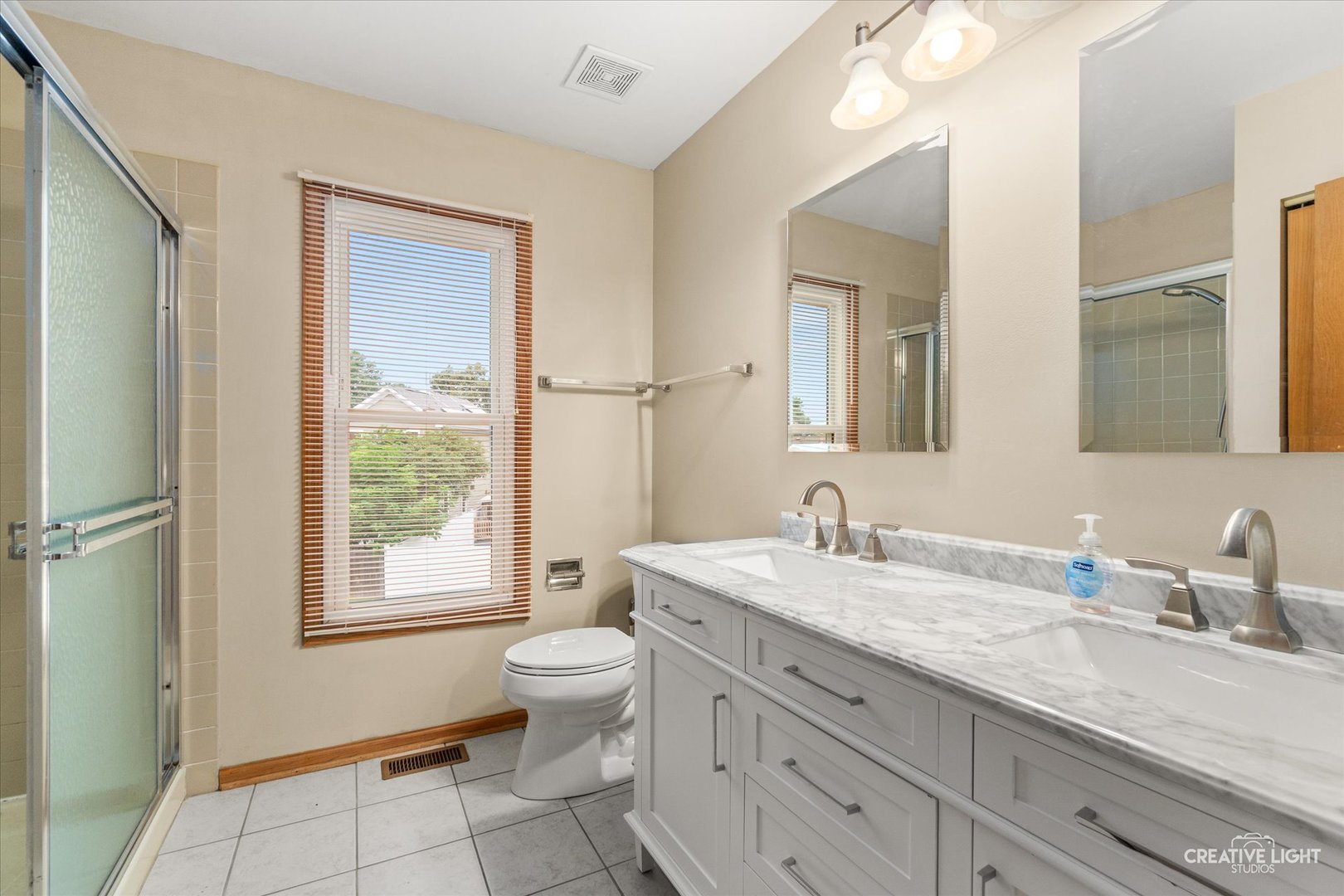 920 Fairfax Court Property Photo 14