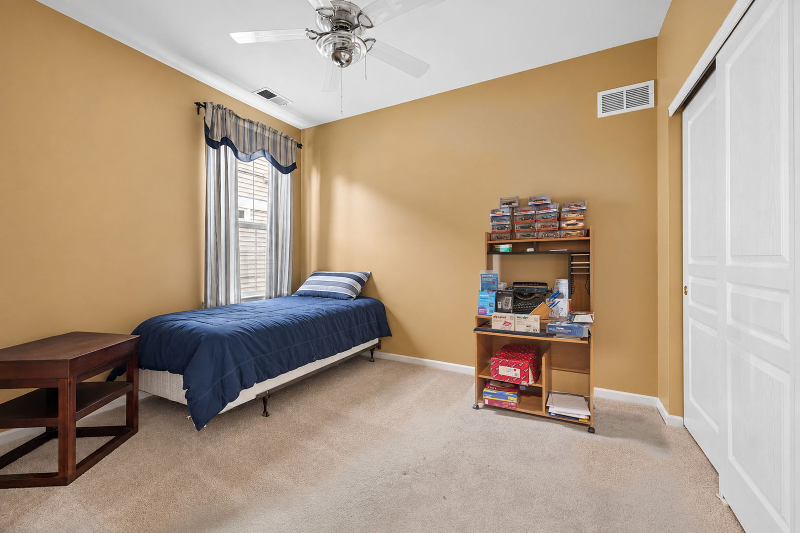305 National Drive Property Photo 14