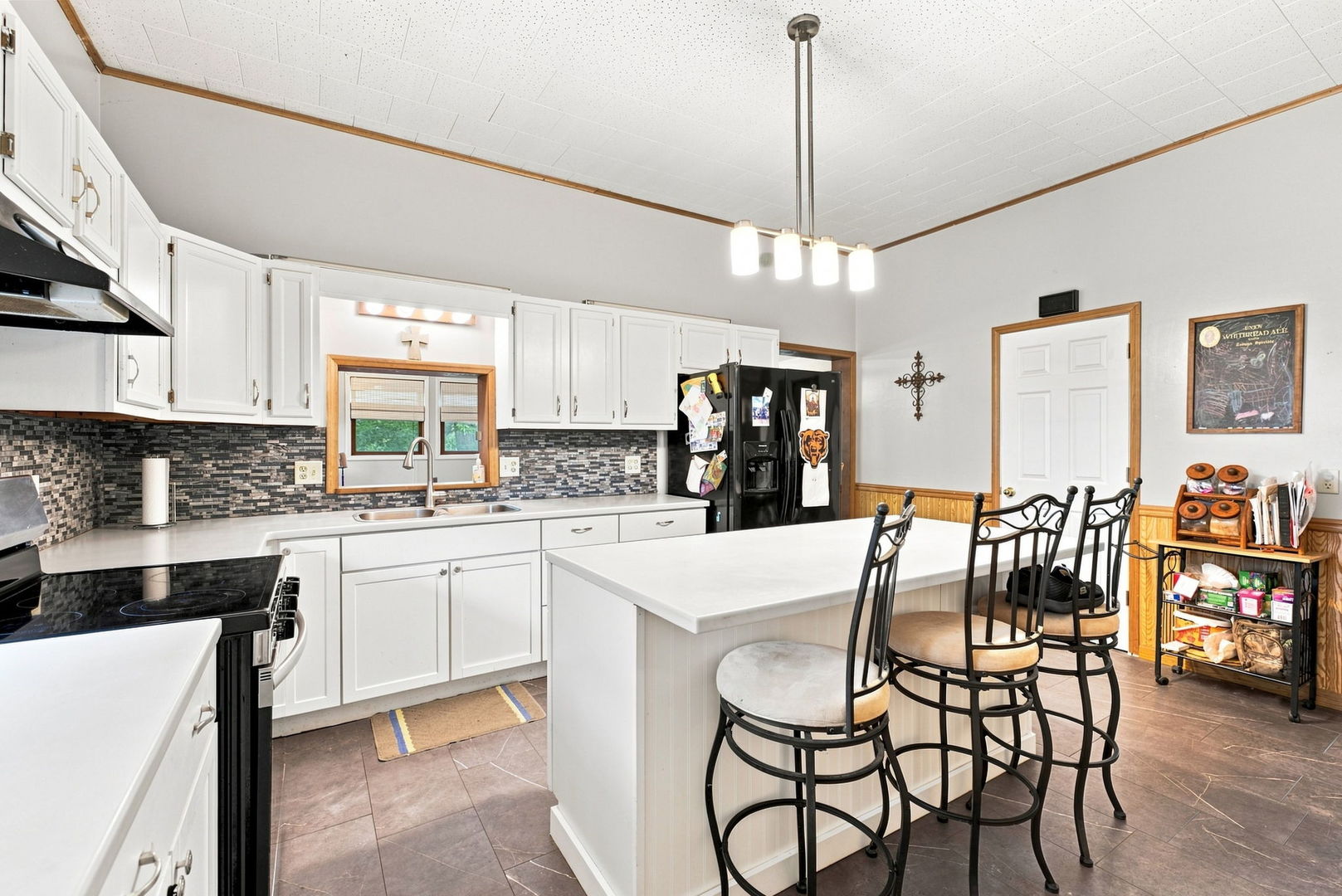 201 4th Street Property Photo 6