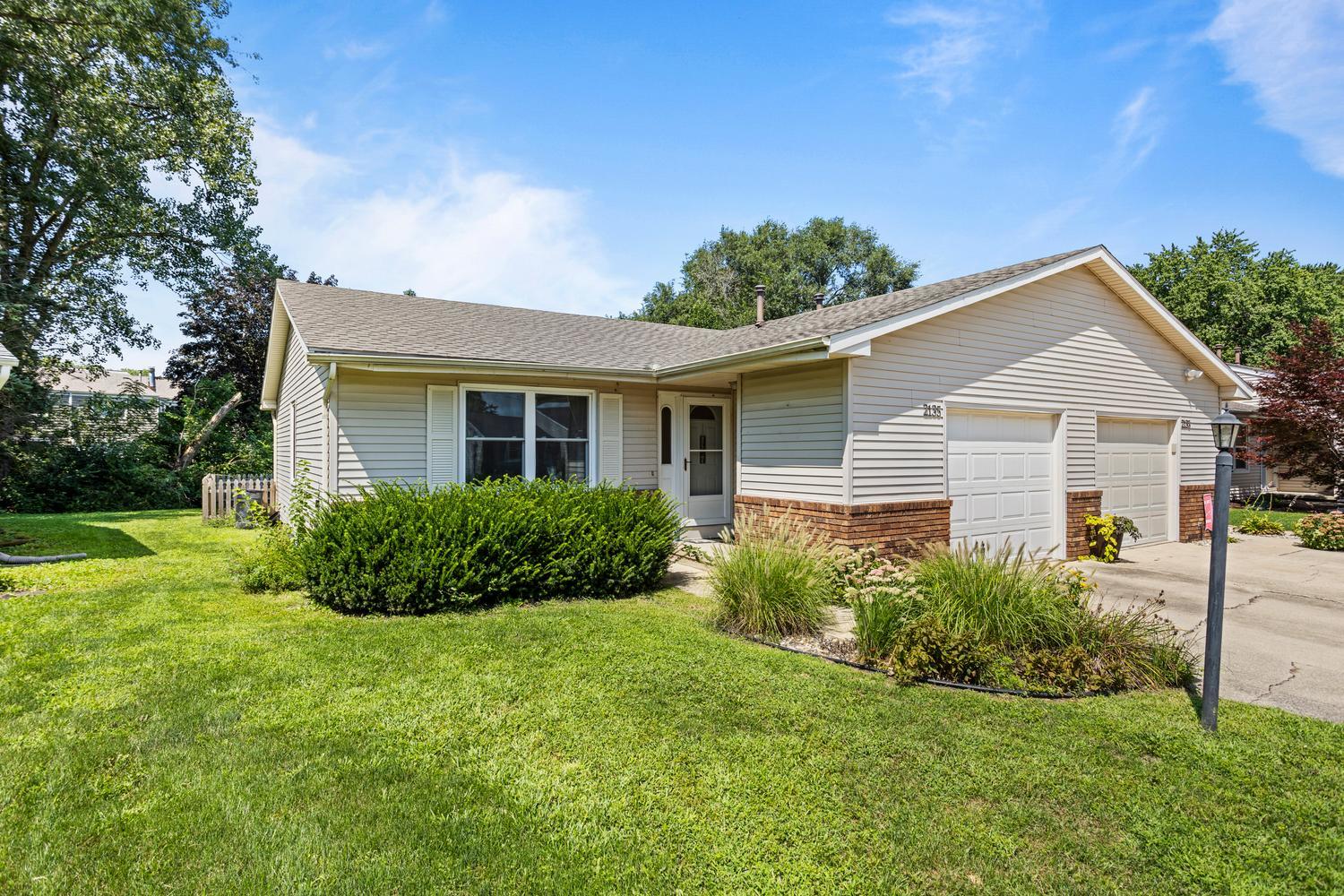 2135 Ivy Court Property Photo 1