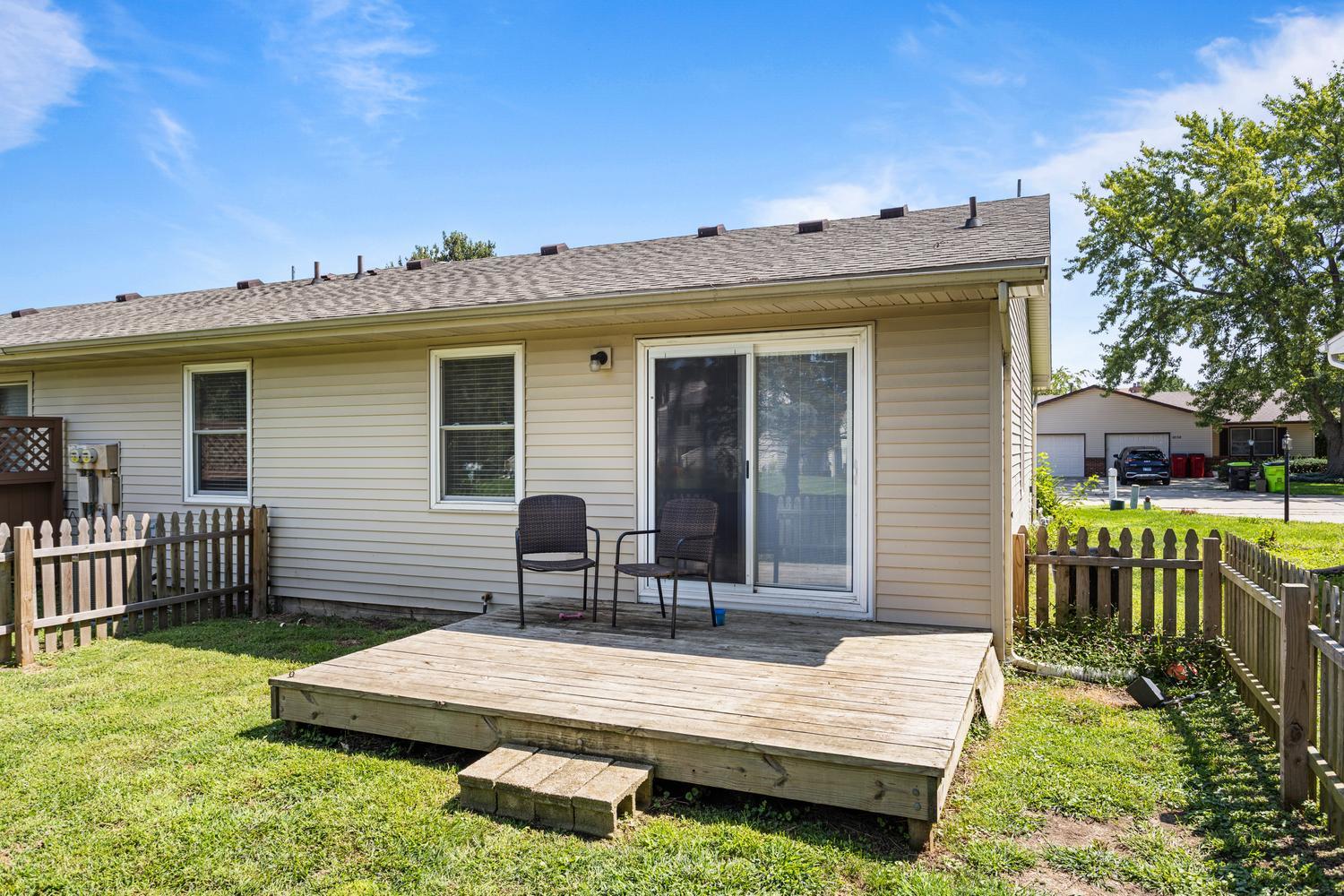 2135 Ivy Court Property Photo 6