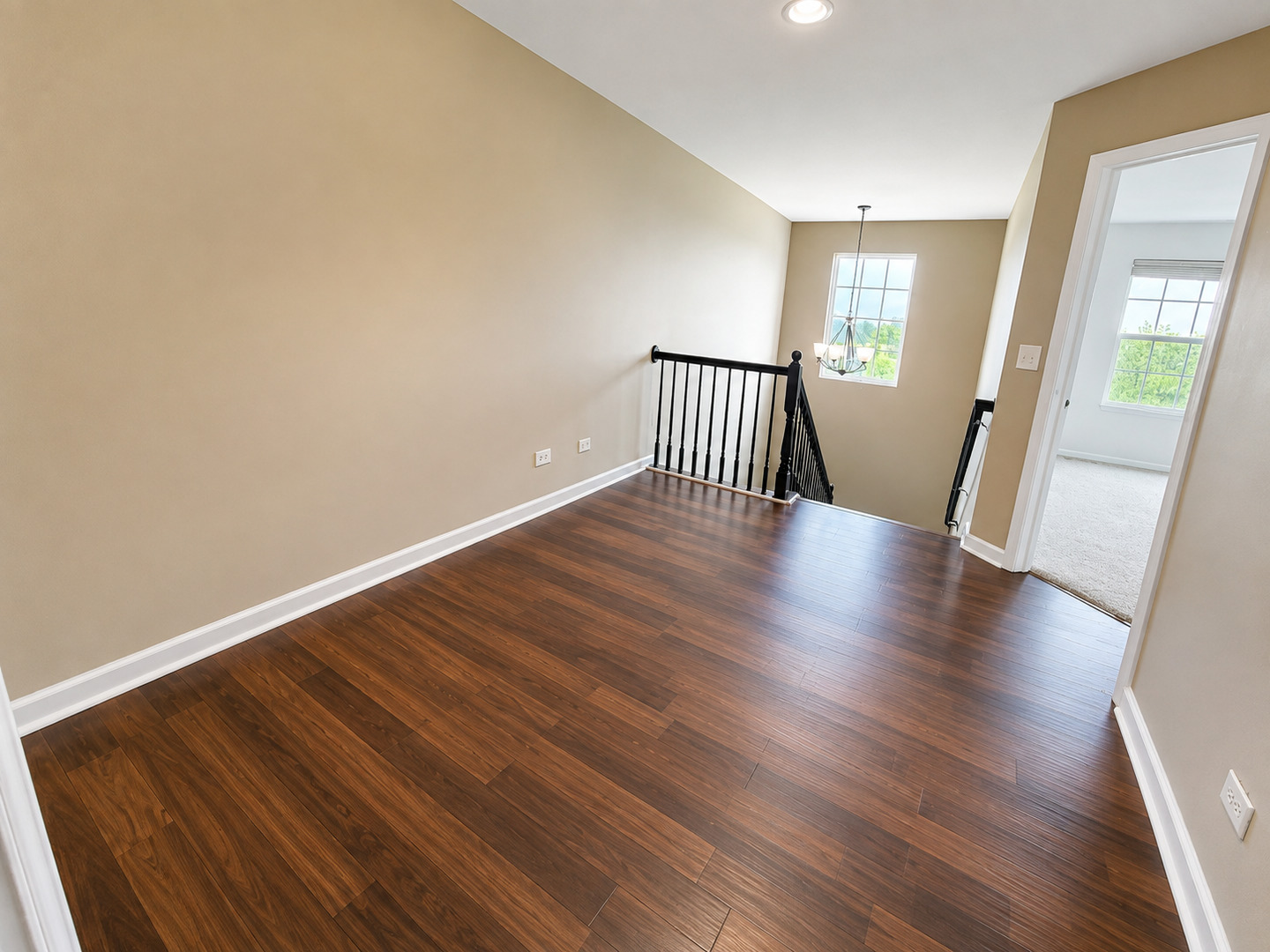 10535 W 154th Place Property Photo 16