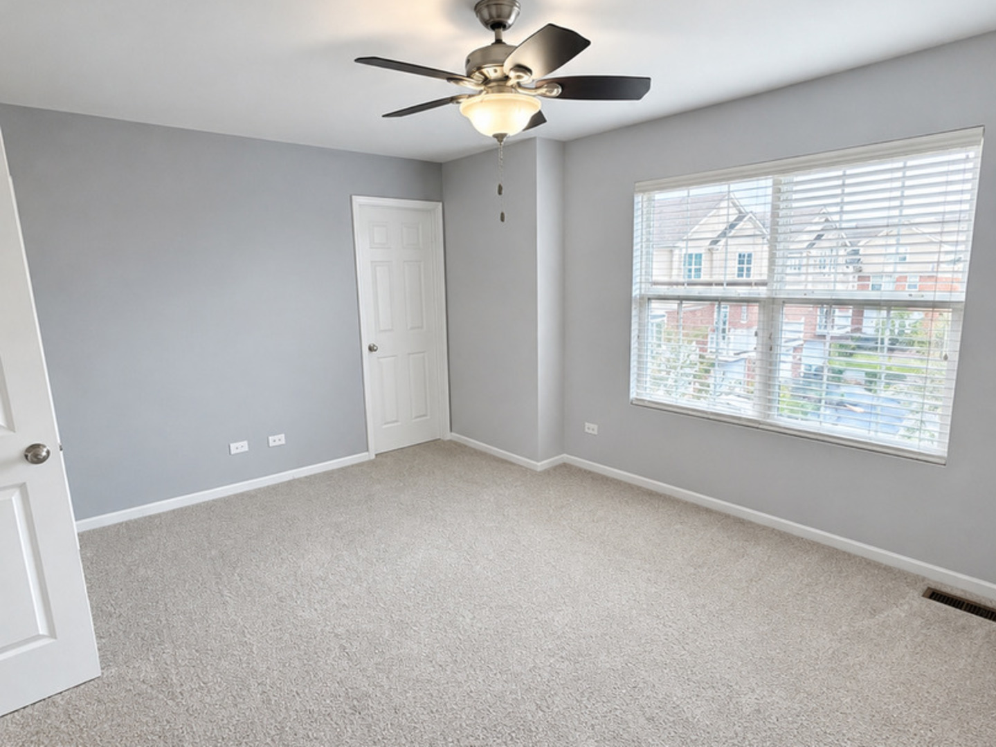 10535 W 154th Place Property Photo 18