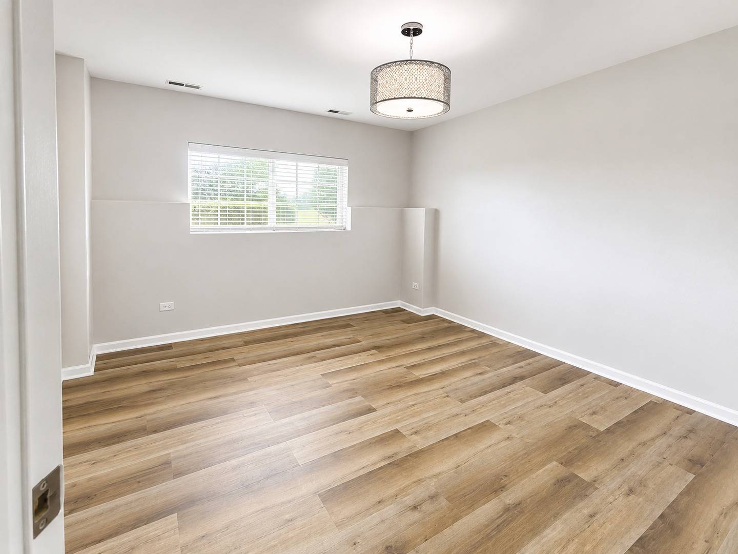 10535 W 154th Place Property Photo 21