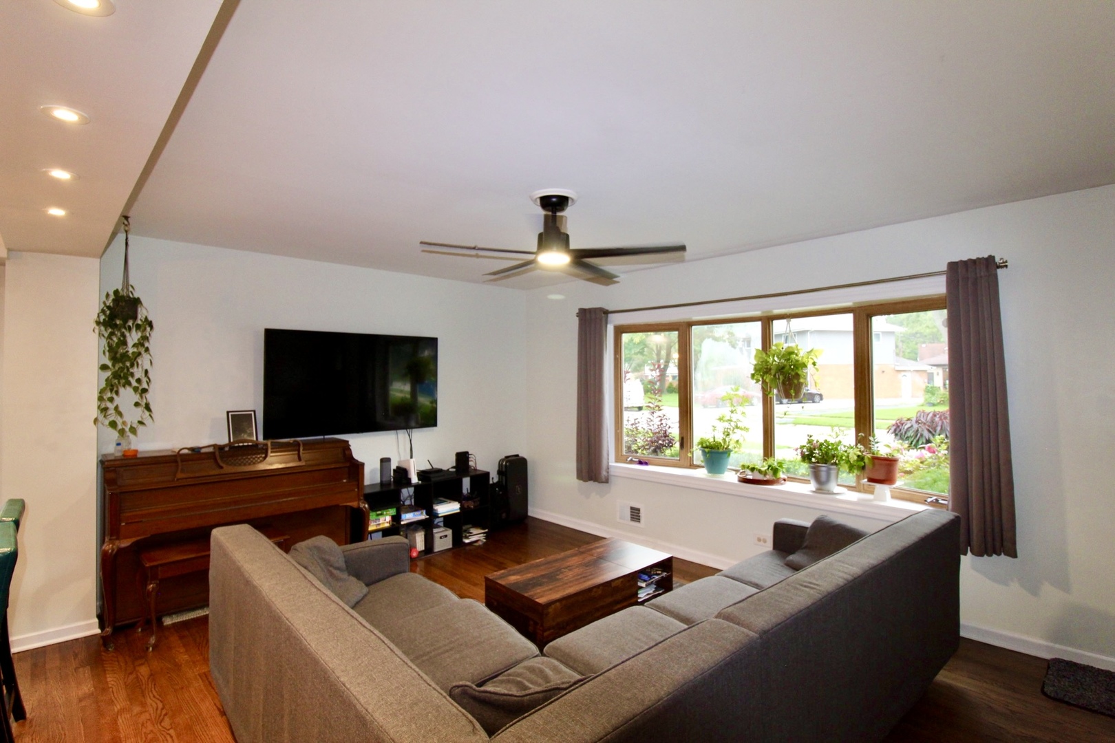 11555 S Lee Road Property Photo 5