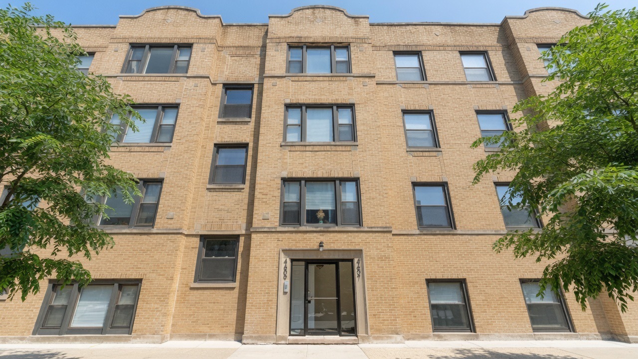 4605 N Kimball Avenue 1N Property Photo 1