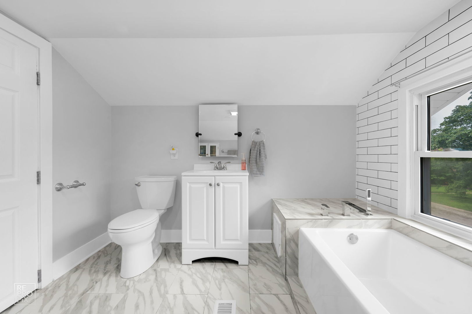 1418 Colorado Avenue Property Photo 13