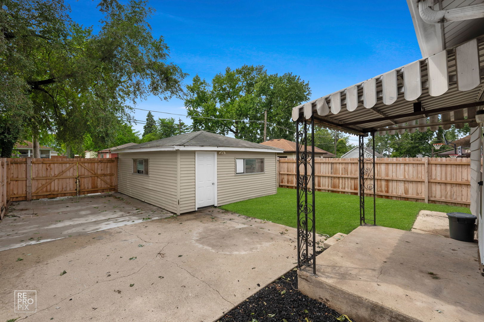1418 Colorado Avenue Property Photo 14