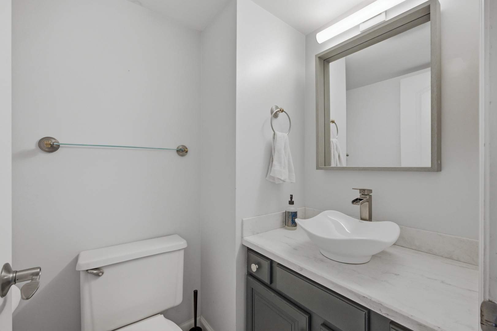 635 N Brookdale Drive Property Photo 6