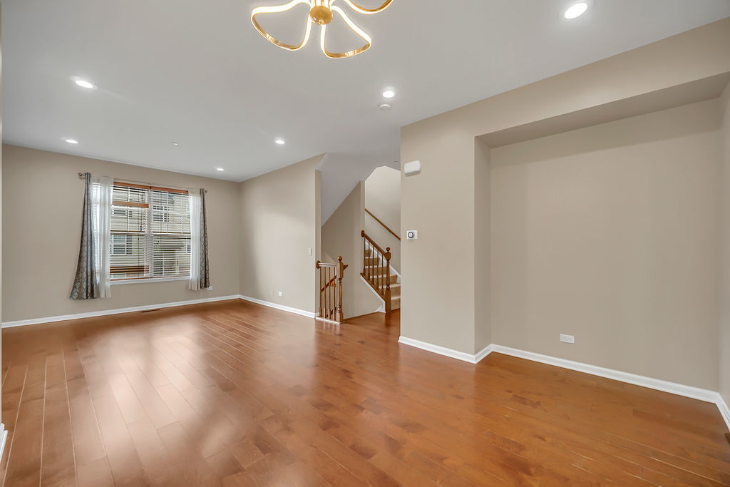 1260 Evergreen Avenue Property Photo 4
