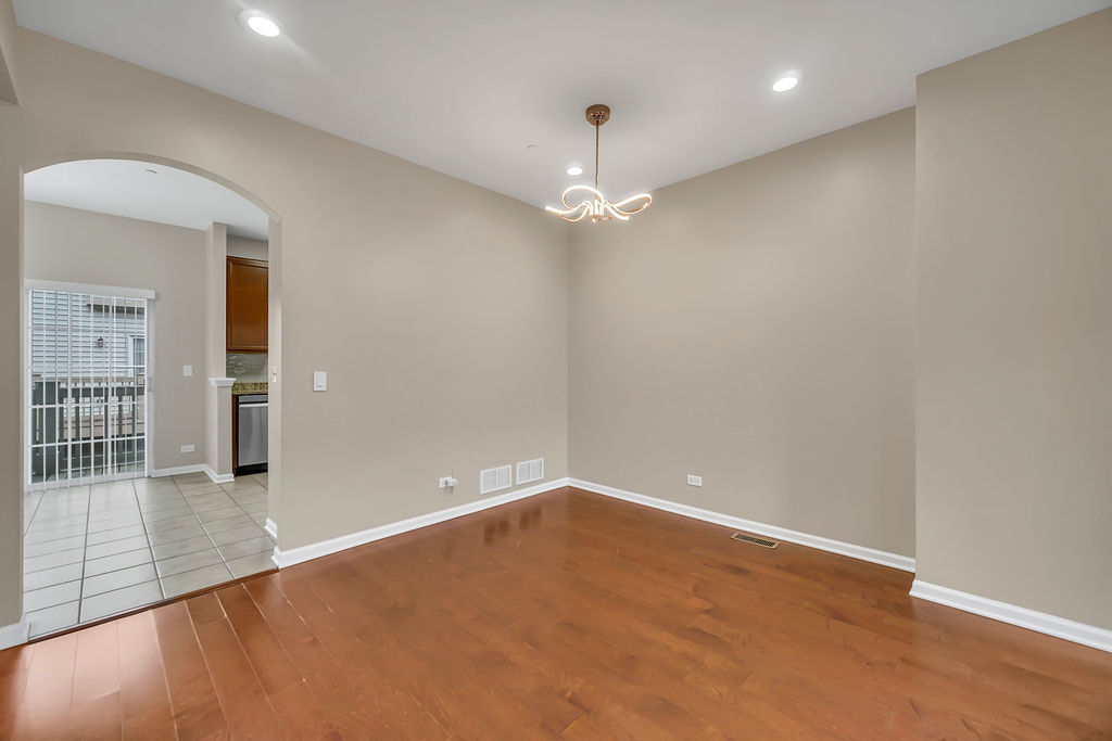 1260 Evergreen Avenue Property Photo 5