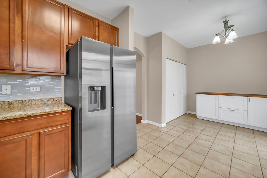 1260 Evergreen Avenue Property Photo 8