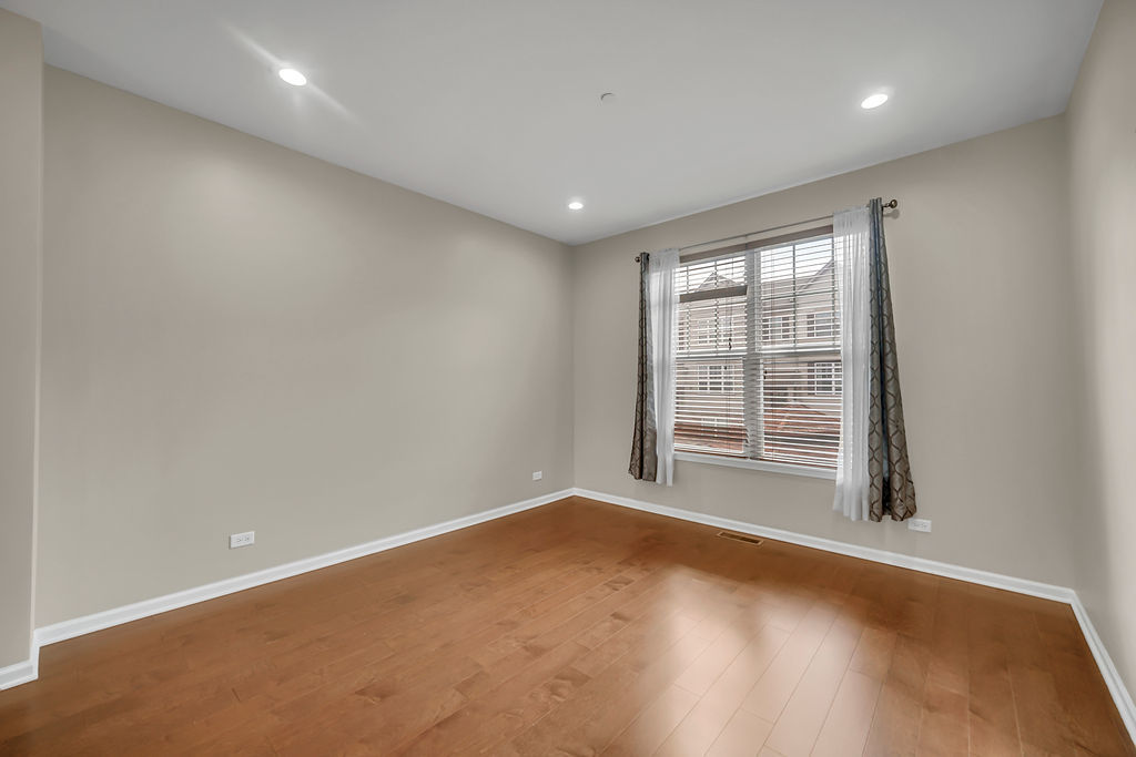 1260 Evergreen Avenue Property Photo 12