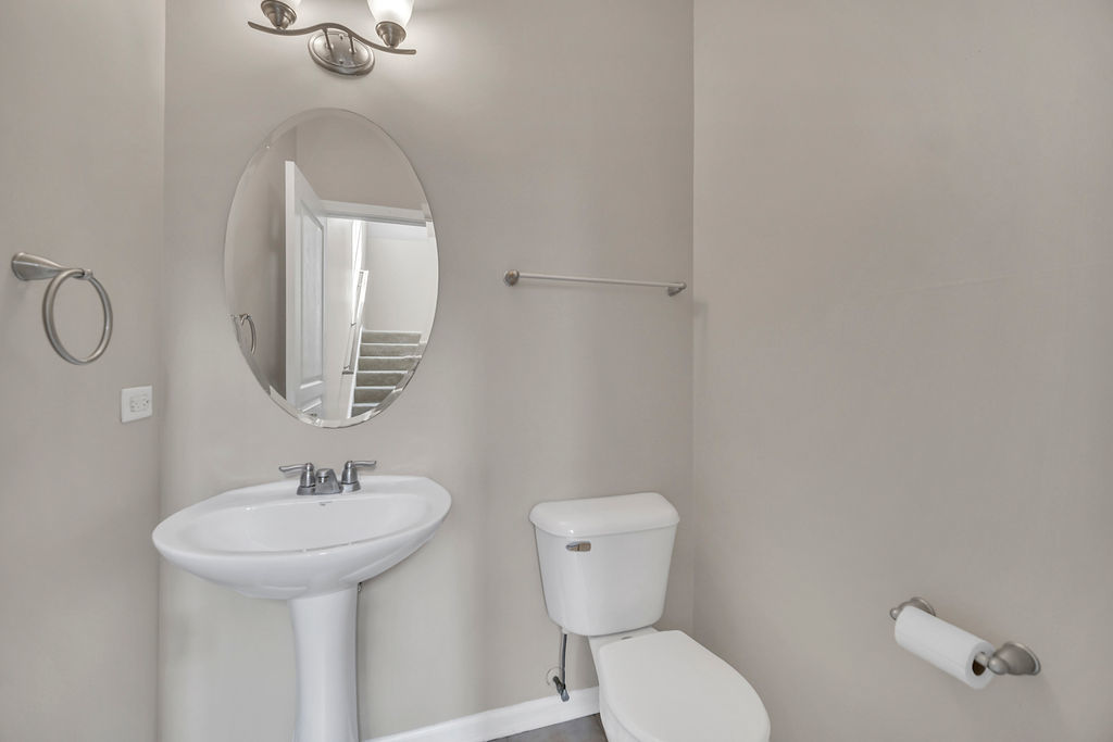 1260 Evergreen Avenue Property Photo 14
