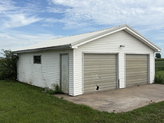 2295 170th Avenue Property Photo 5