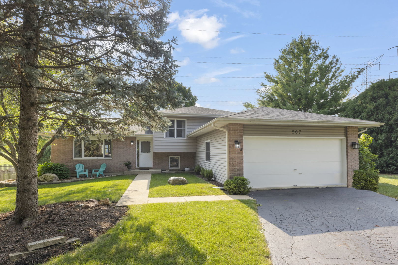 907 Wescott Road Property Photo 1