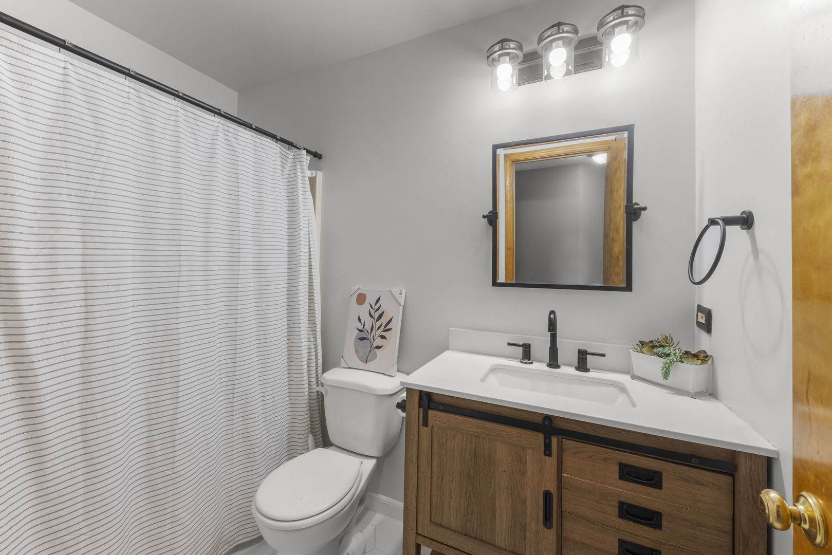 907 Wescott Road Property Photo 14