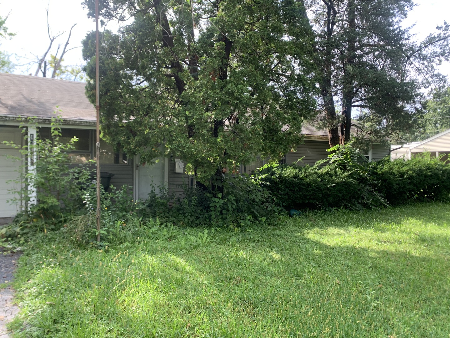 17960 John Avenue Property Photo 2