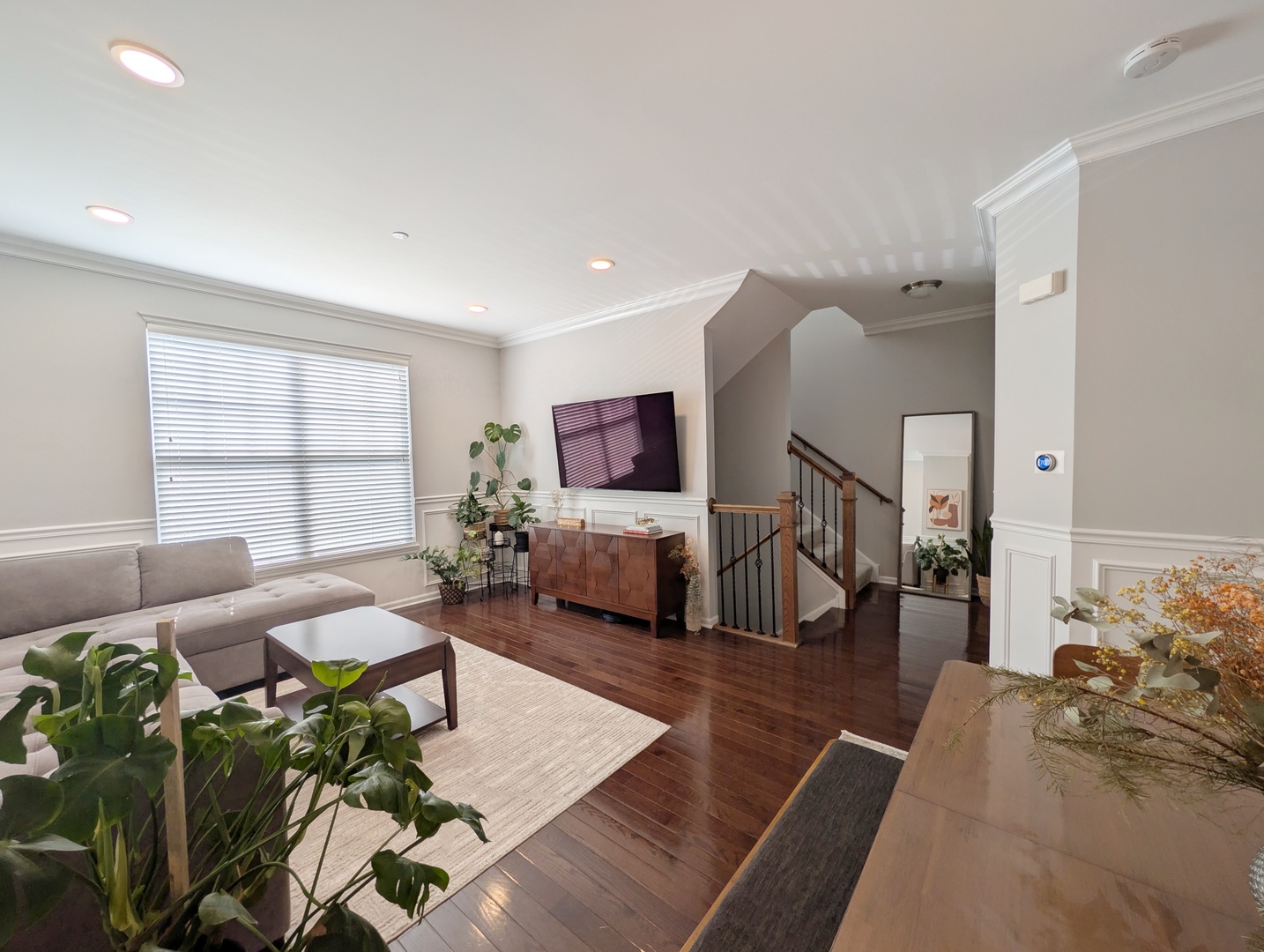 208 Wildflower Street Property Photo 3