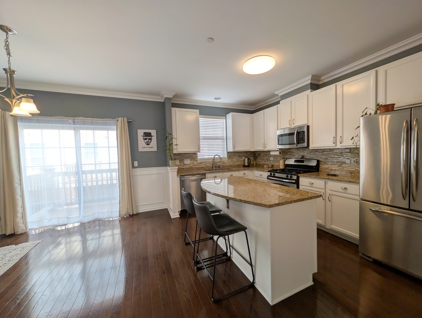 208 Wildflower Street Property Photo 9