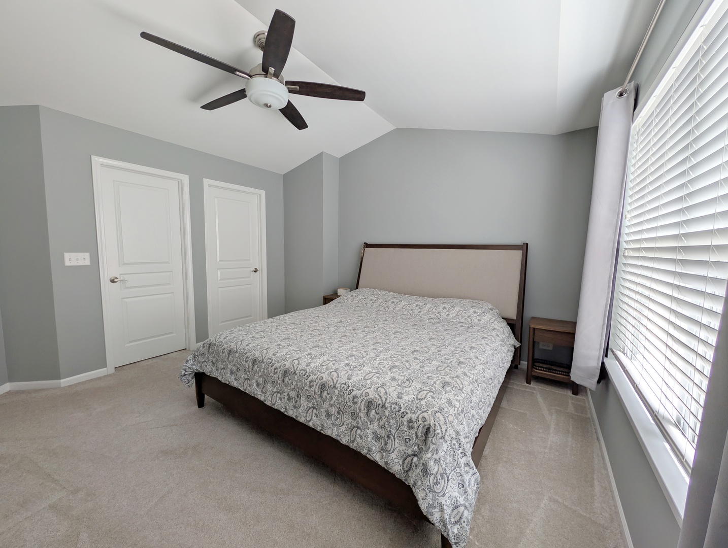 208 Wildflower Street Property Photo 15