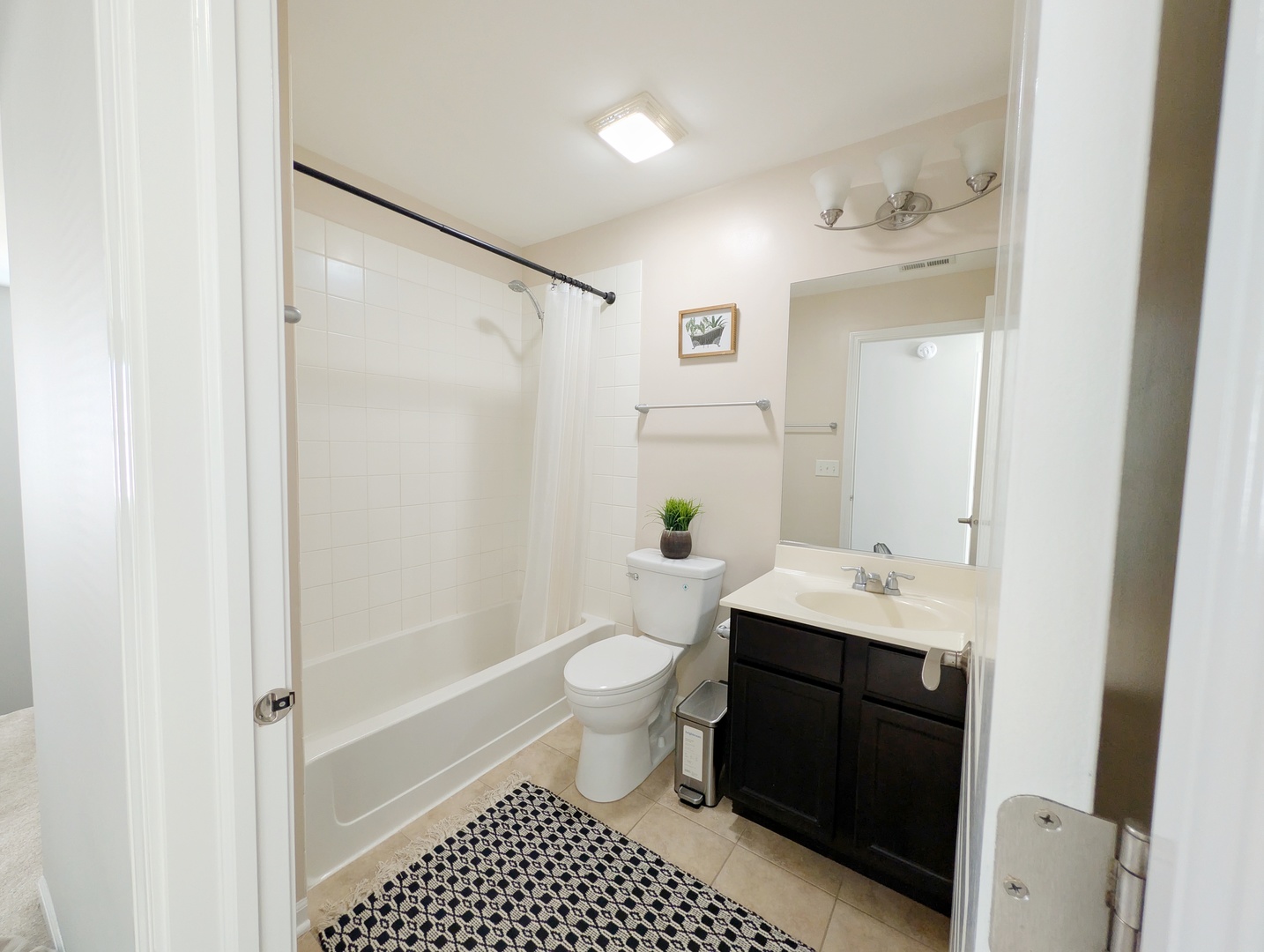 208 Wildflower Street Property Photo 19