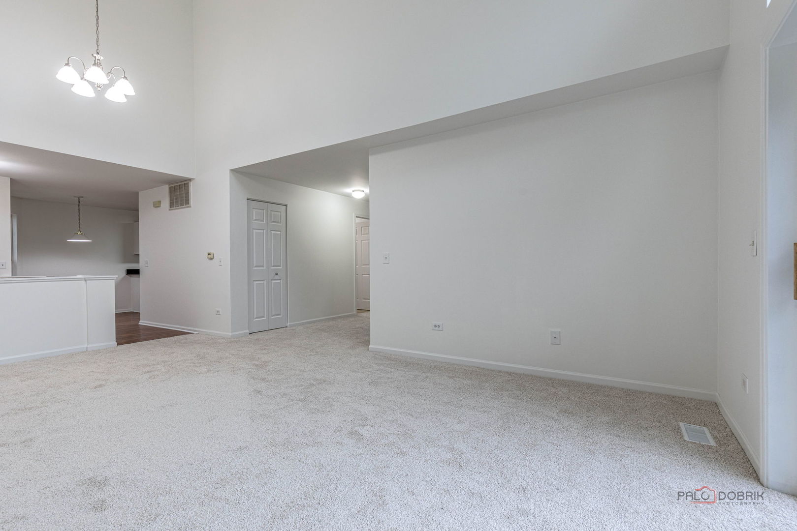 985 Huntington Drive 985 Property Photo 5