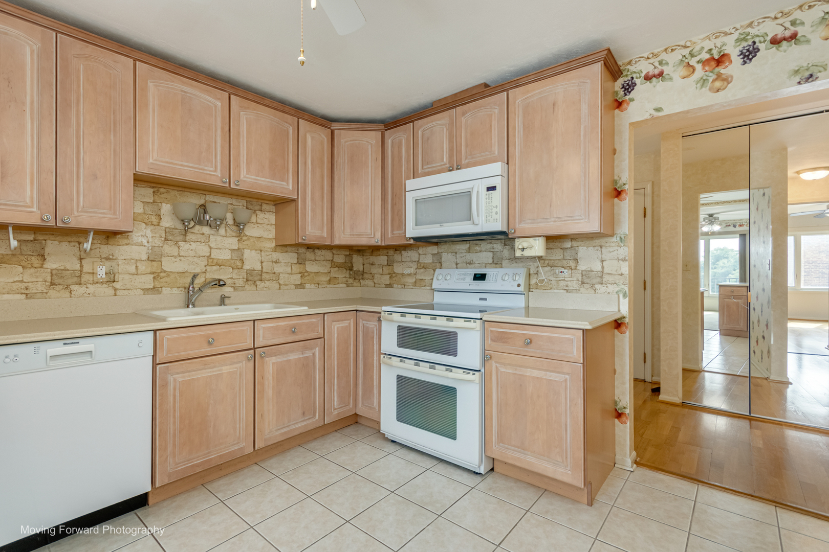 453 Raintree Drive 5k Property Photo 7