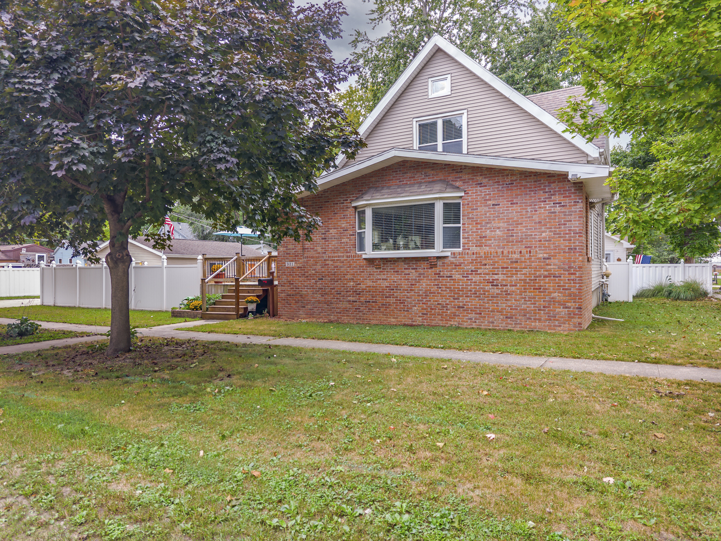 921 N Plum Street Property Photo 2