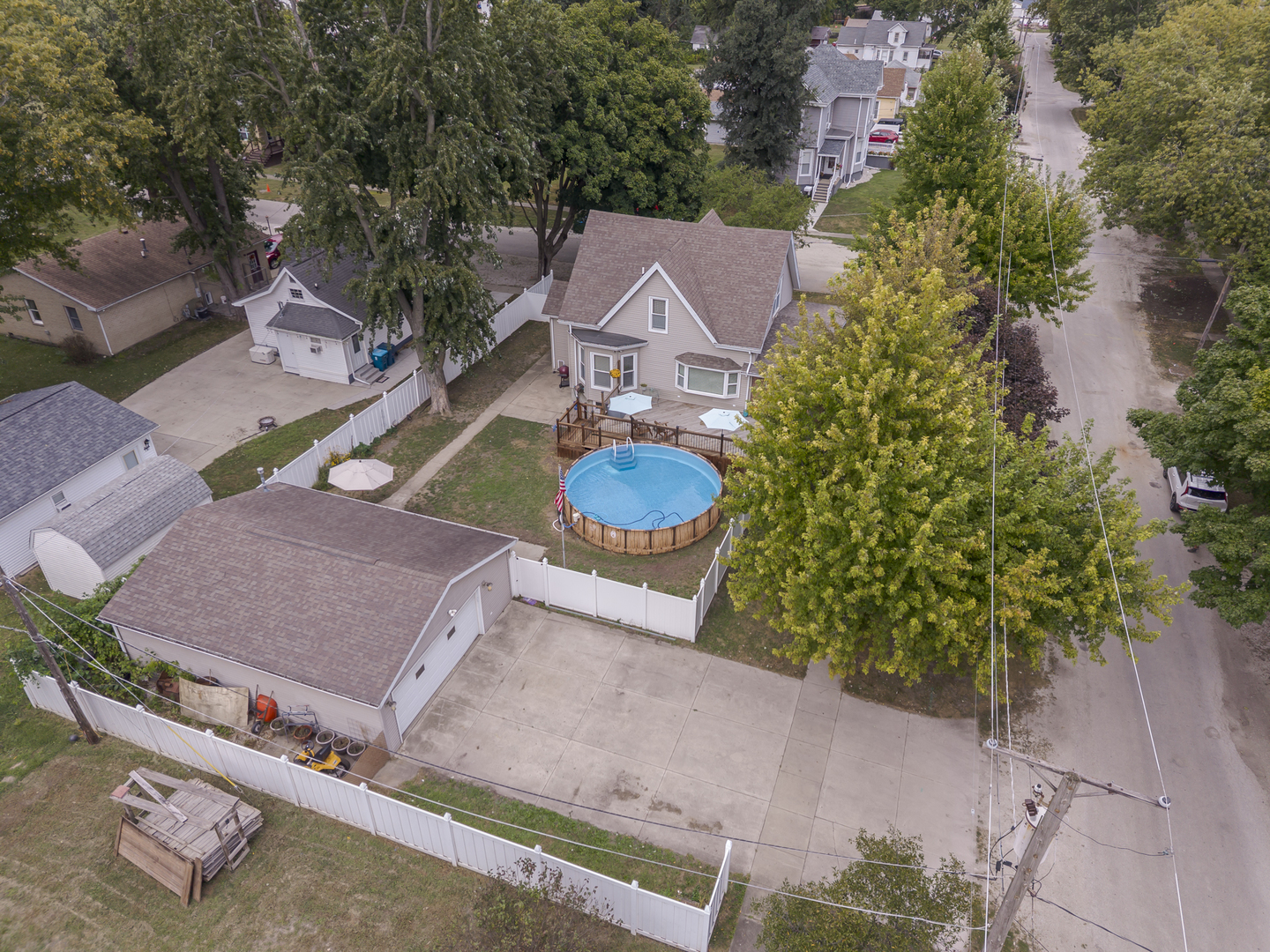 921 N Plum Street Property Photo 5