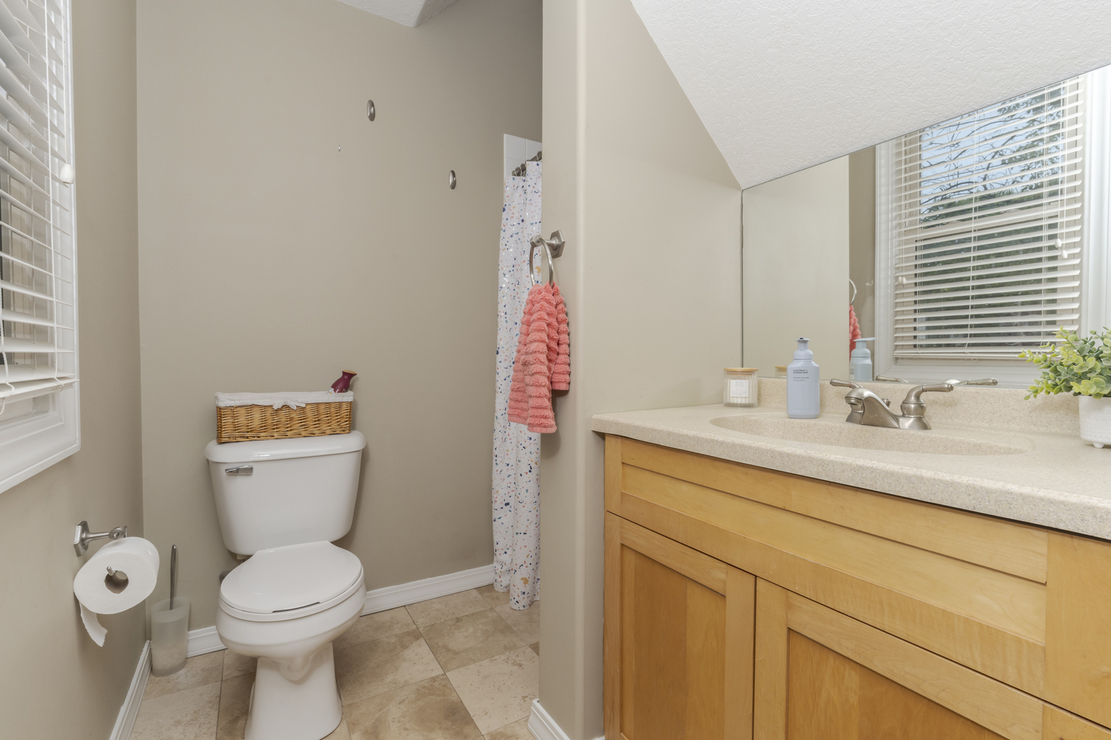 921 N Plum Street Property Photo 21